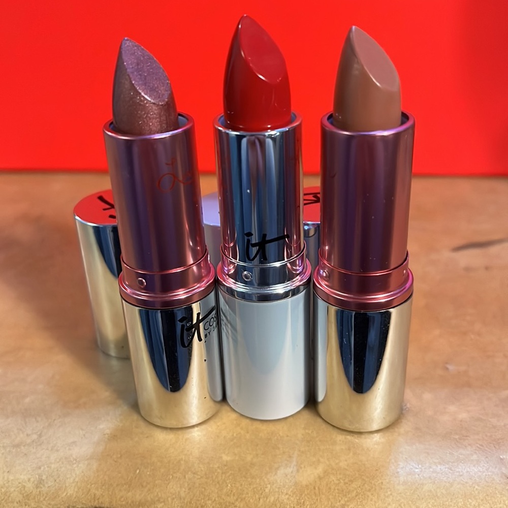 IT COSMETICS Vitality Lip Flush Damsel, Pure joy  Blurred lines red trio lot